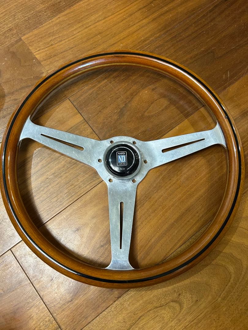 Nardi ステアリングホイール 3本スポーク36センチ　95プラドボス