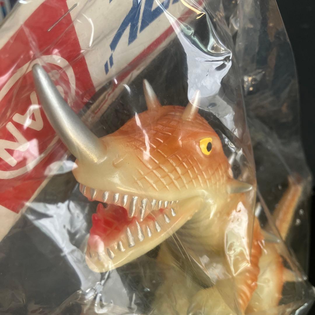 マルサン 蓄光版　バルゴン　角川映画・ガメラ ソフビ sofviフィギュア