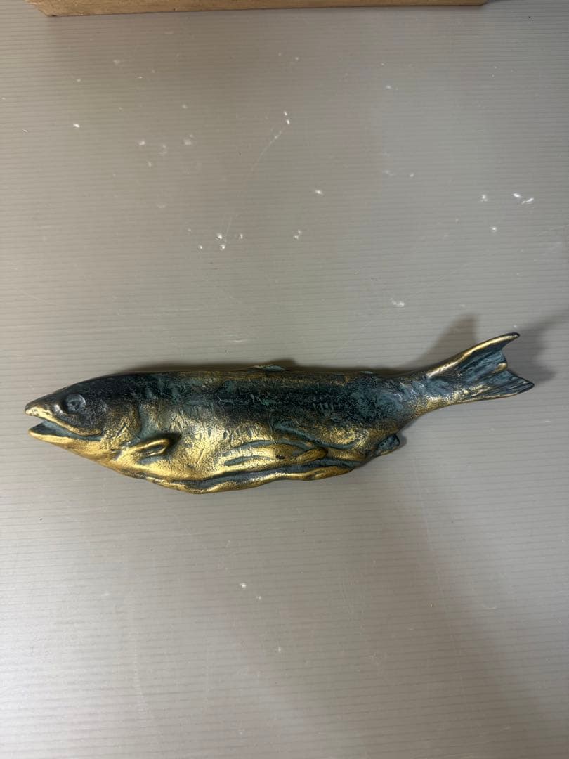 2511 文鎮　『北村西望作』『ブロンズ』『鮭寿恵帰』　共箱　文房具　書道具