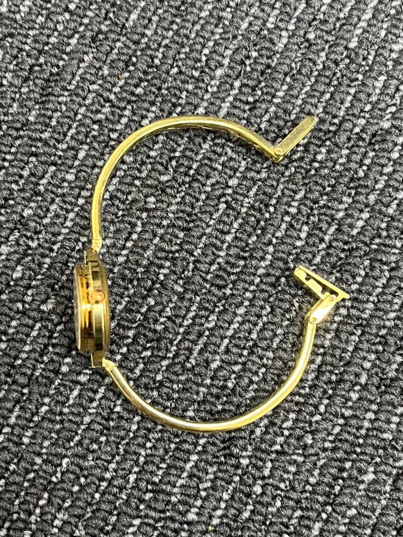 GUCCI 腕時計セット ゴールド カラフルリング