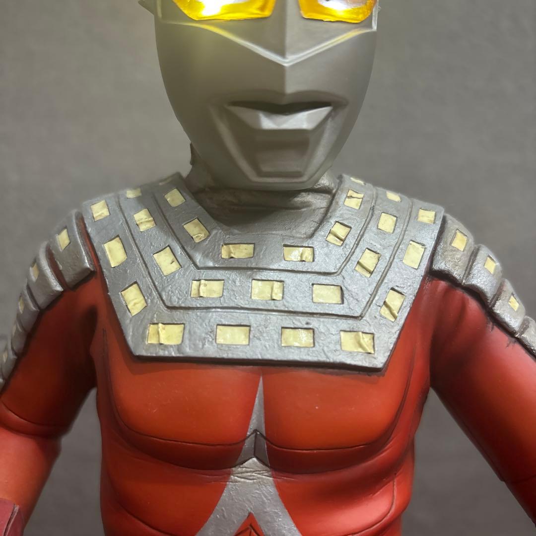 海洋堂　メガソフビ　ウルトラセブン　パラノイア工房　電飾究極完成品