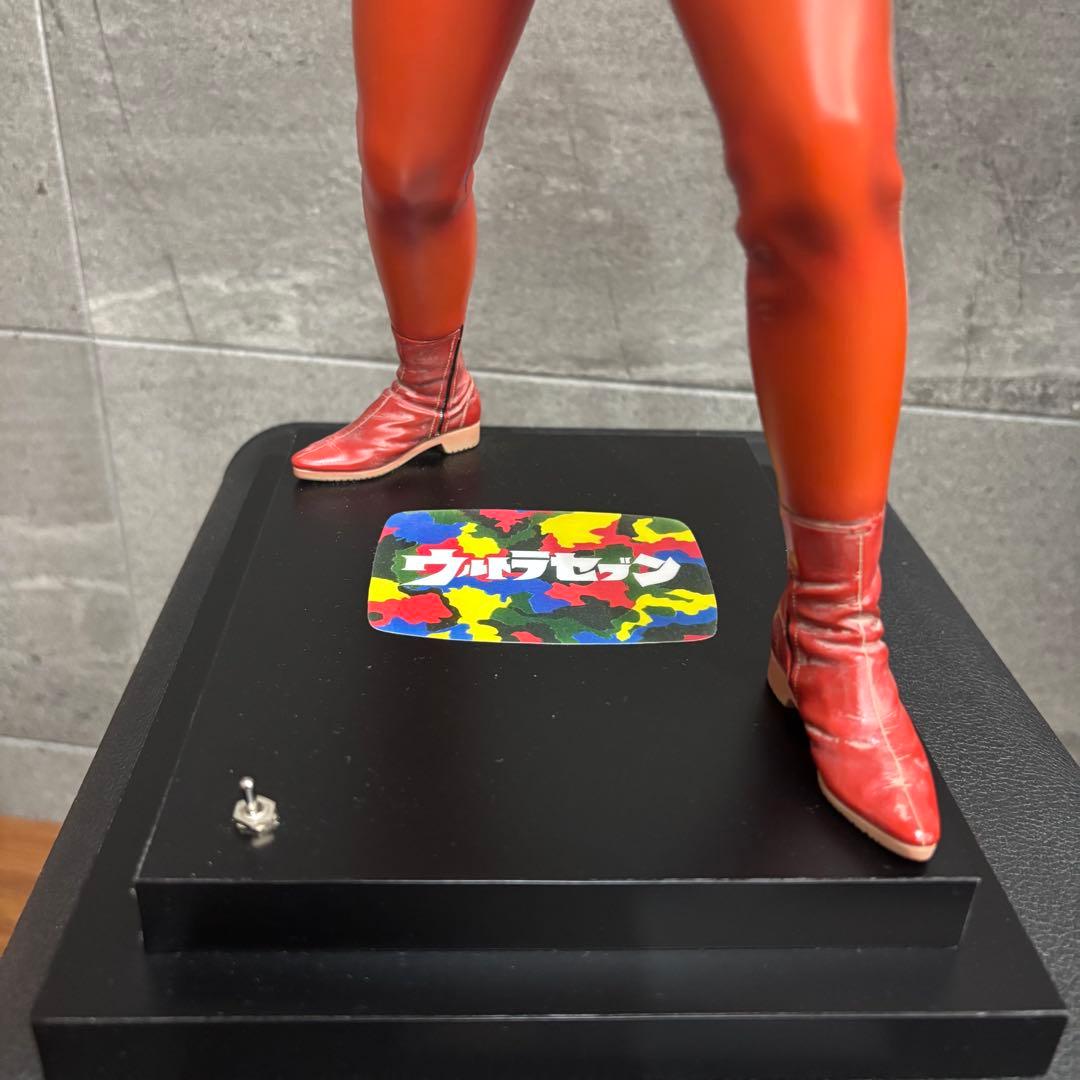 海洋堂　メガソフビ　ウルトラセブン　パラノイア工房　電飾究極完成品