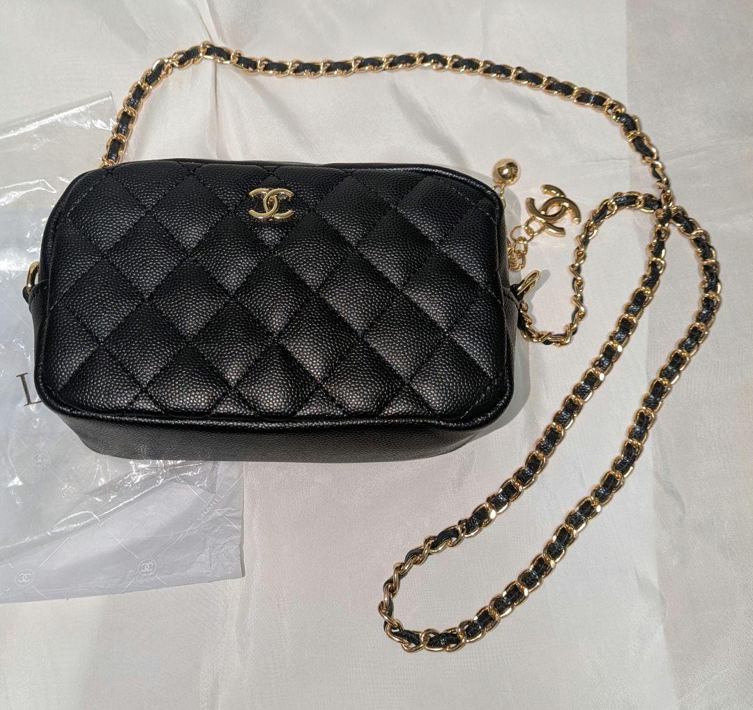CHANEL ブラック キルティング チェーンショルダーバッグ ノベルティ
