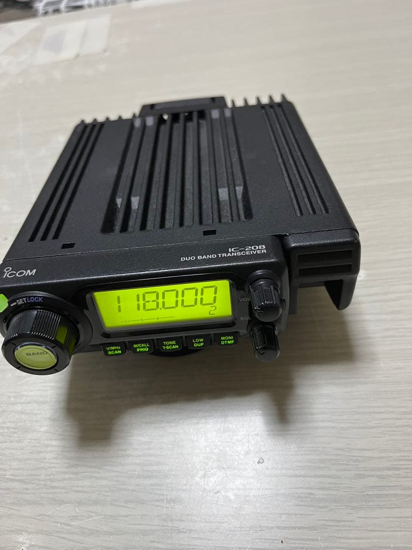 IC-208 デュアルバンド受信機