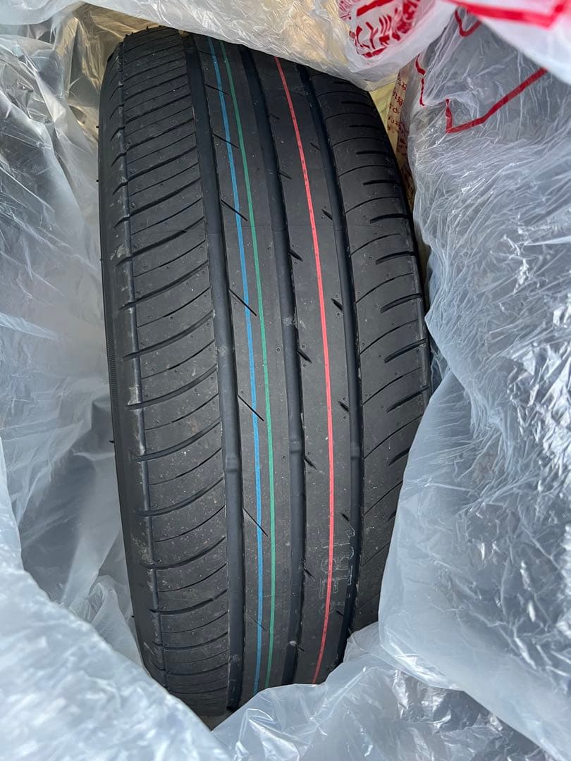 ヨ*ス様 ノア 16インチ 205/60r16 4本 新車外し