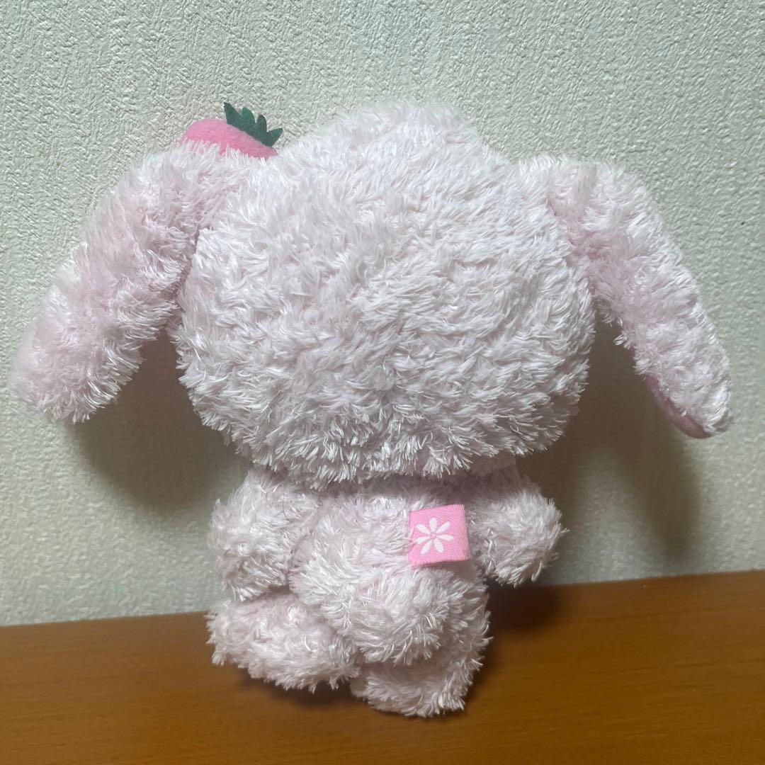 サンリオ シュガーバニーズ ぬいぐるみ　ストロベリーうさ 刺繍