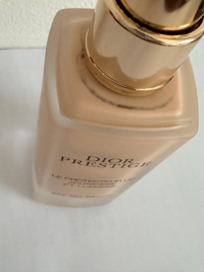DIOR プレステージ ホワイトル プロテクターUV BB01 30ml