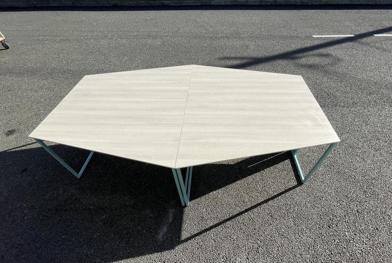 【美品】オカムラ　ソリスト　3K20EE MHJ3　台形天板（右タイプ）1台