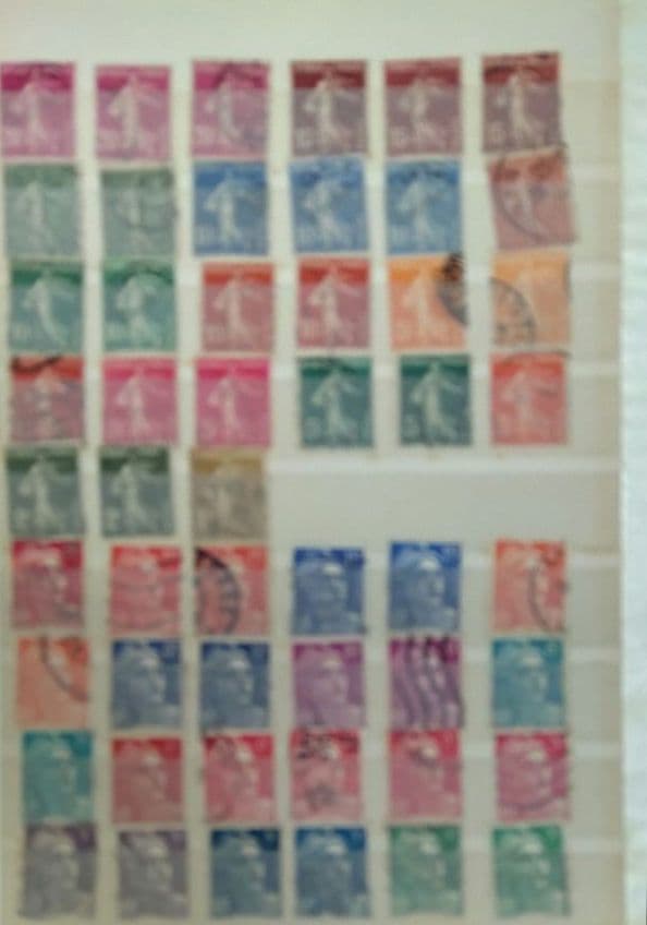 主にフランスの使用済み切手