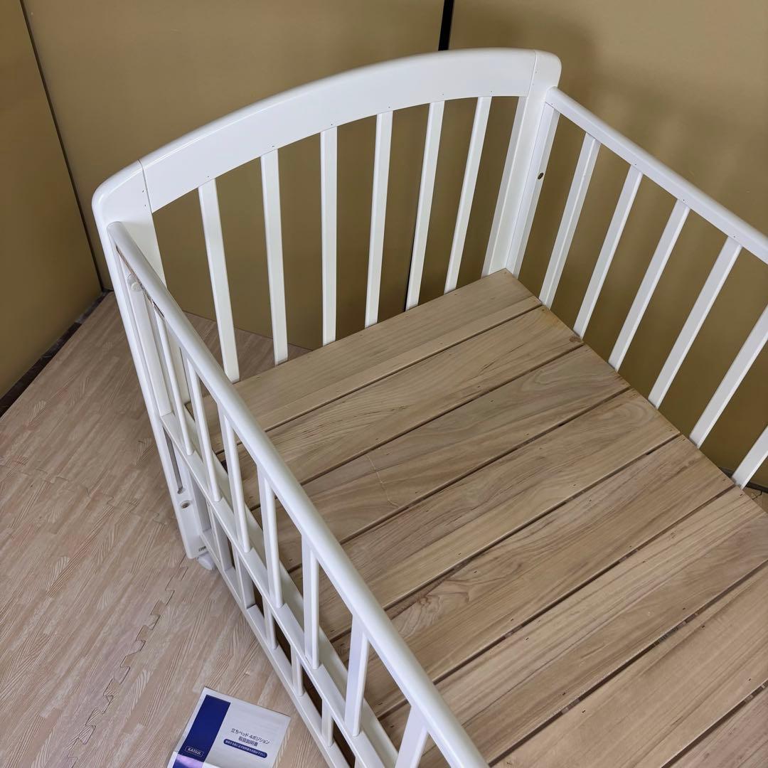 ☆新品に近い☆カトージ　立ちベッド4ポジション　ホワイト　すのこ床板　ハイタイプ