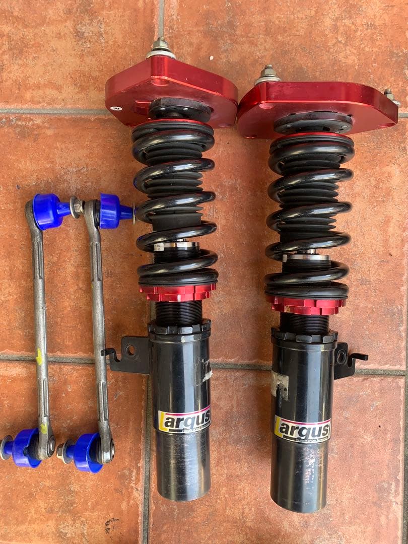 メガーヌRS3用 Largus 車高調ABA-DZF4R 手渡し可能です。