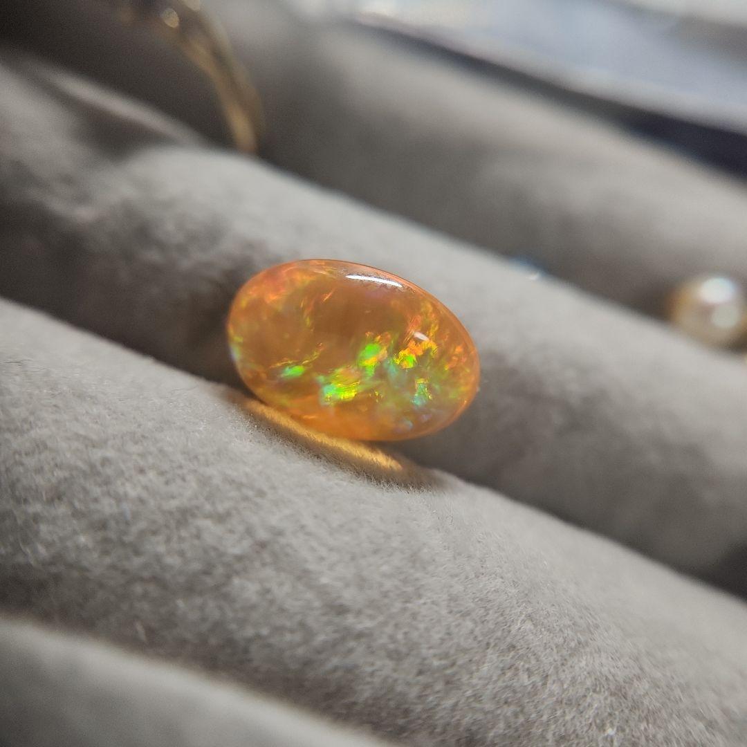 高品質天然ファイアーオパール 3.405ct