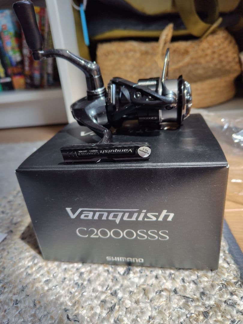 リール 19 SHIMANO Vanquish C2000SSS