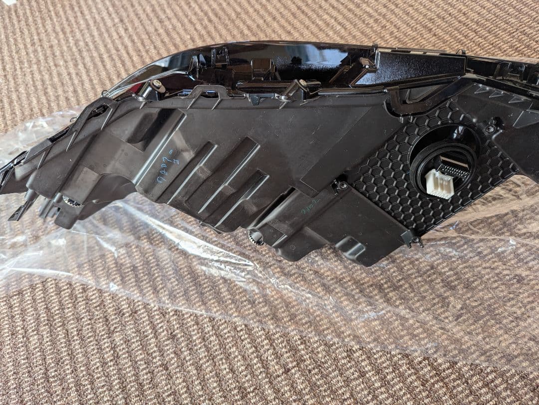 最終値下げ価格　レクサス　LEXUS　ES300h　右ヘッドライト