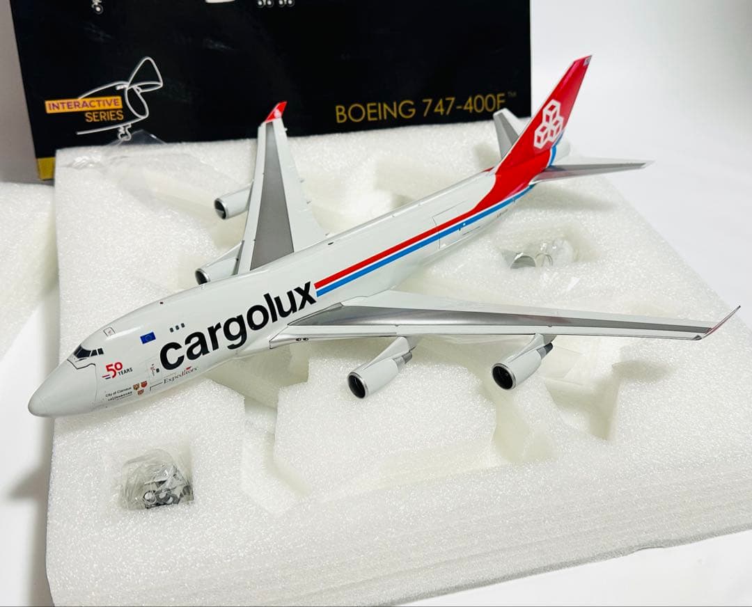 Gemini 1/200 B747-400F cargolux ドア開閉仕様