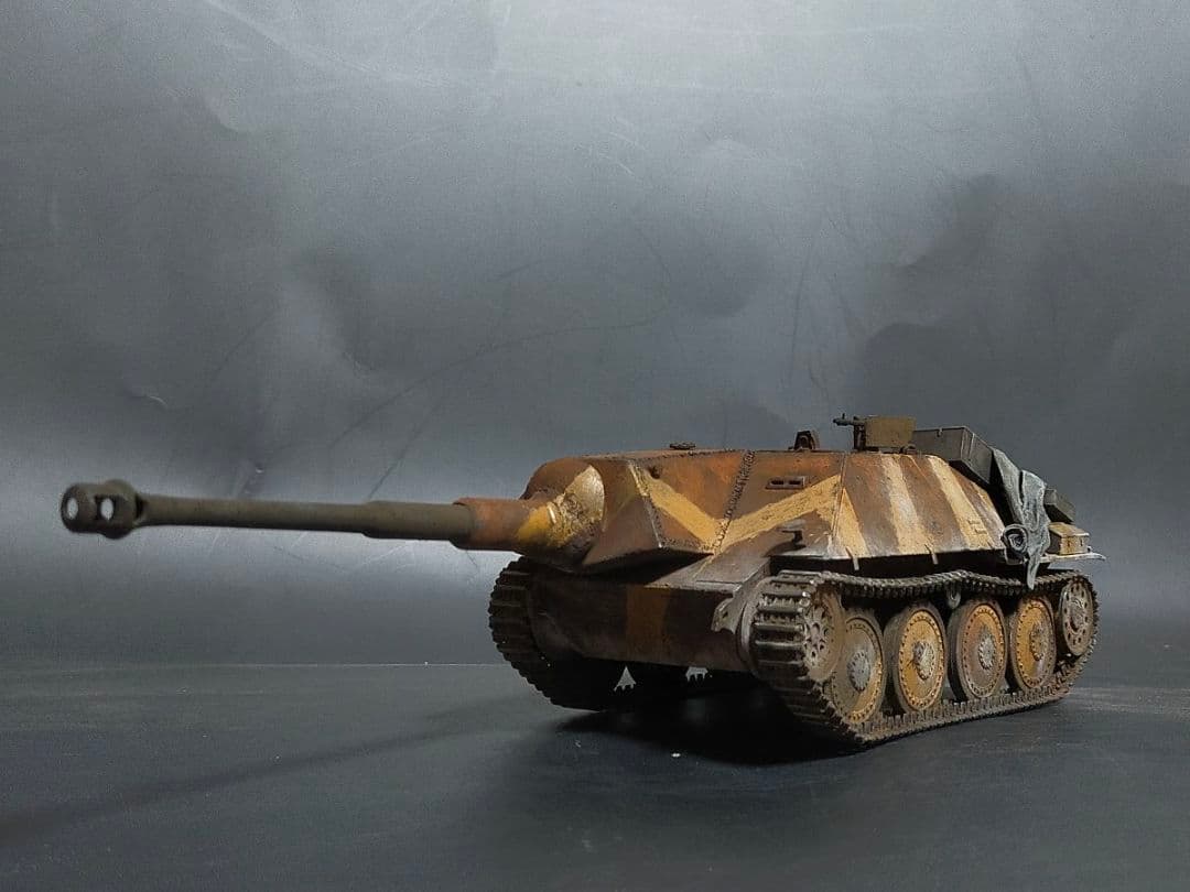 ドイツ 1/35 戦車 完成品タイガー