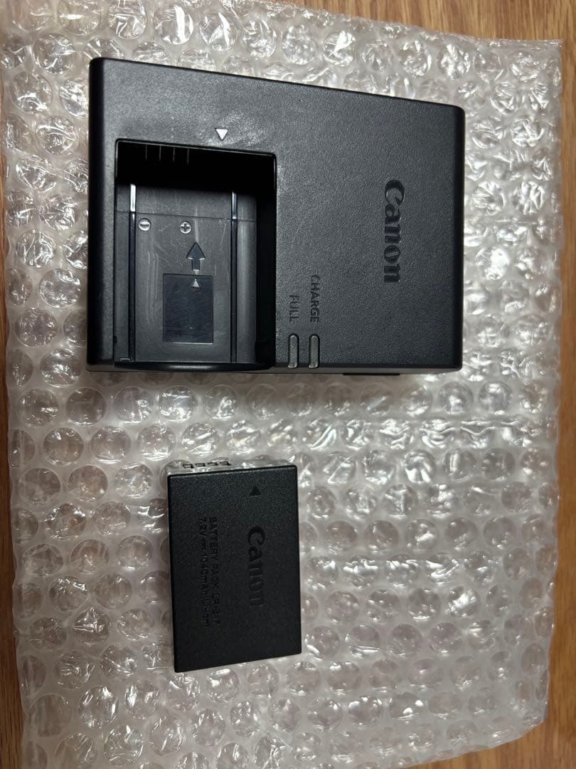 ［美品］Canon EOS Kiss X10 デジタル一眼レフカメラ