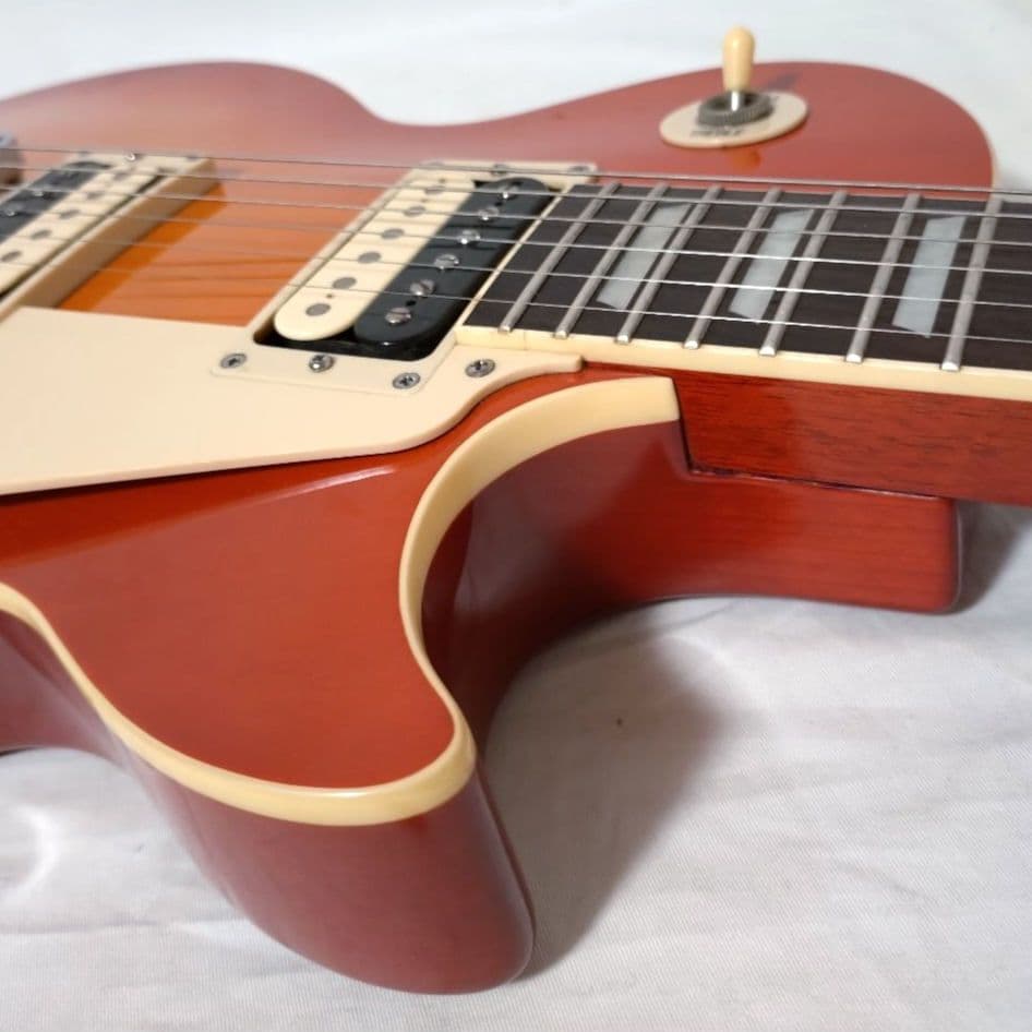 美品　BUSKER'S　レスポールタイプ　LPS300　ケース付　BUSKERS