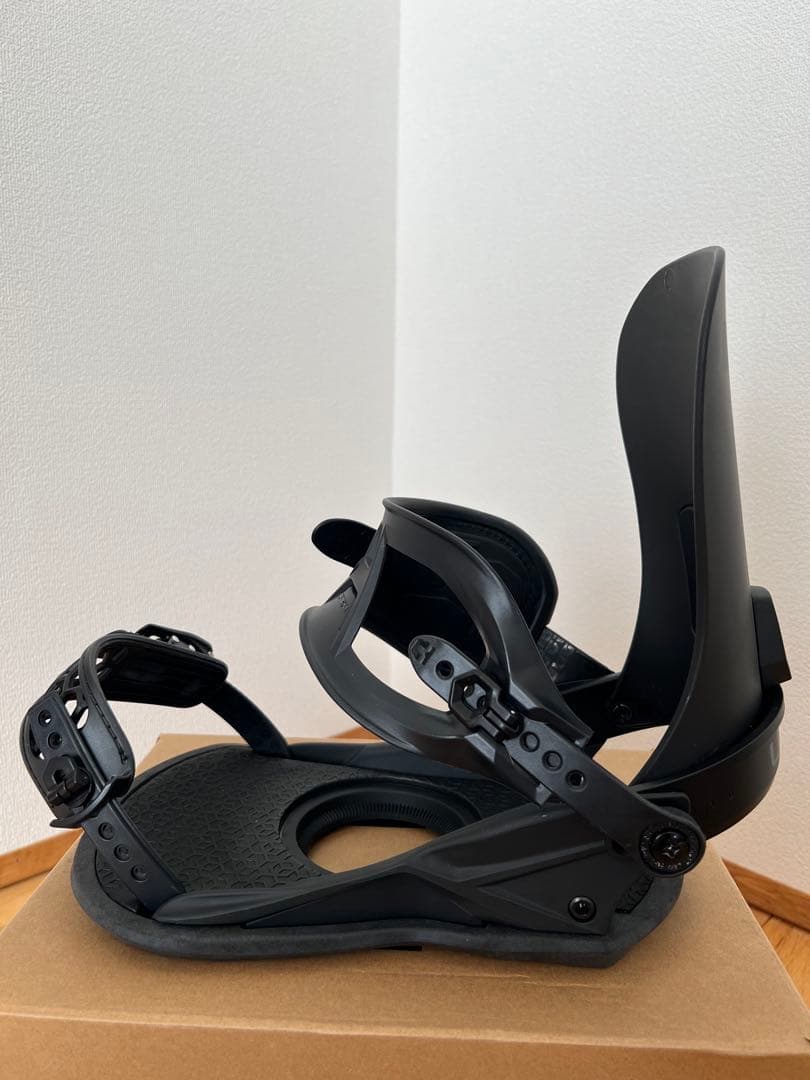 23-24 UNION STRATAビンディング ブラック Mサイズ 送料無料