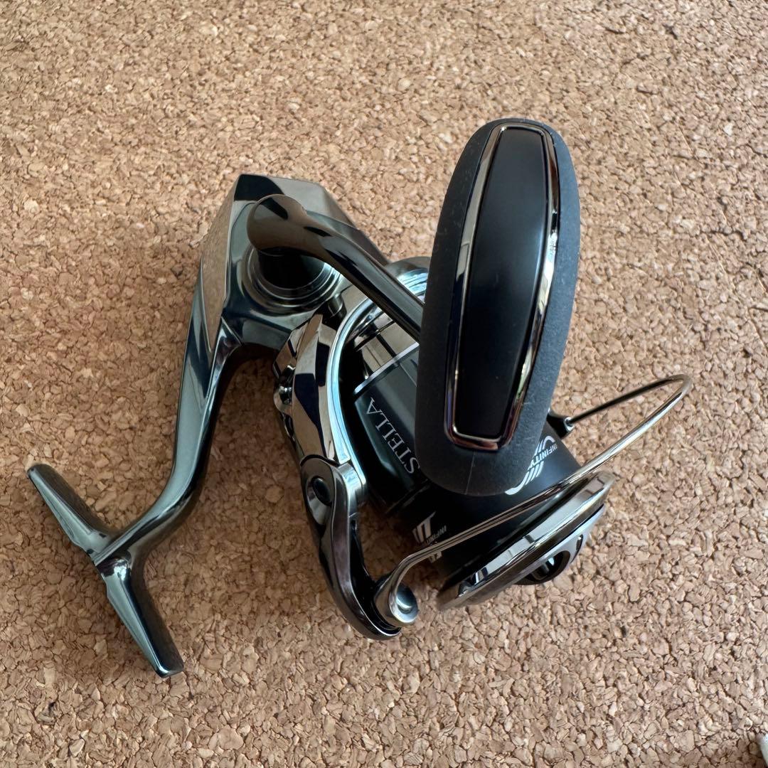 【2回試投のみ極美品】22ステラ 4000MHG ベール対策済製品