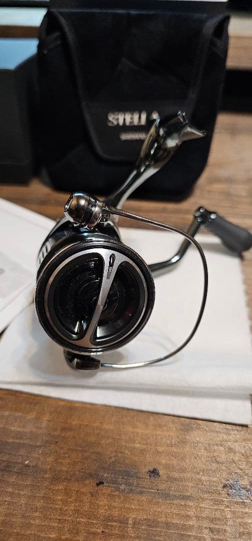 ほぼ未使用品 シマノ 22 STELLA ステラ 2500SHG