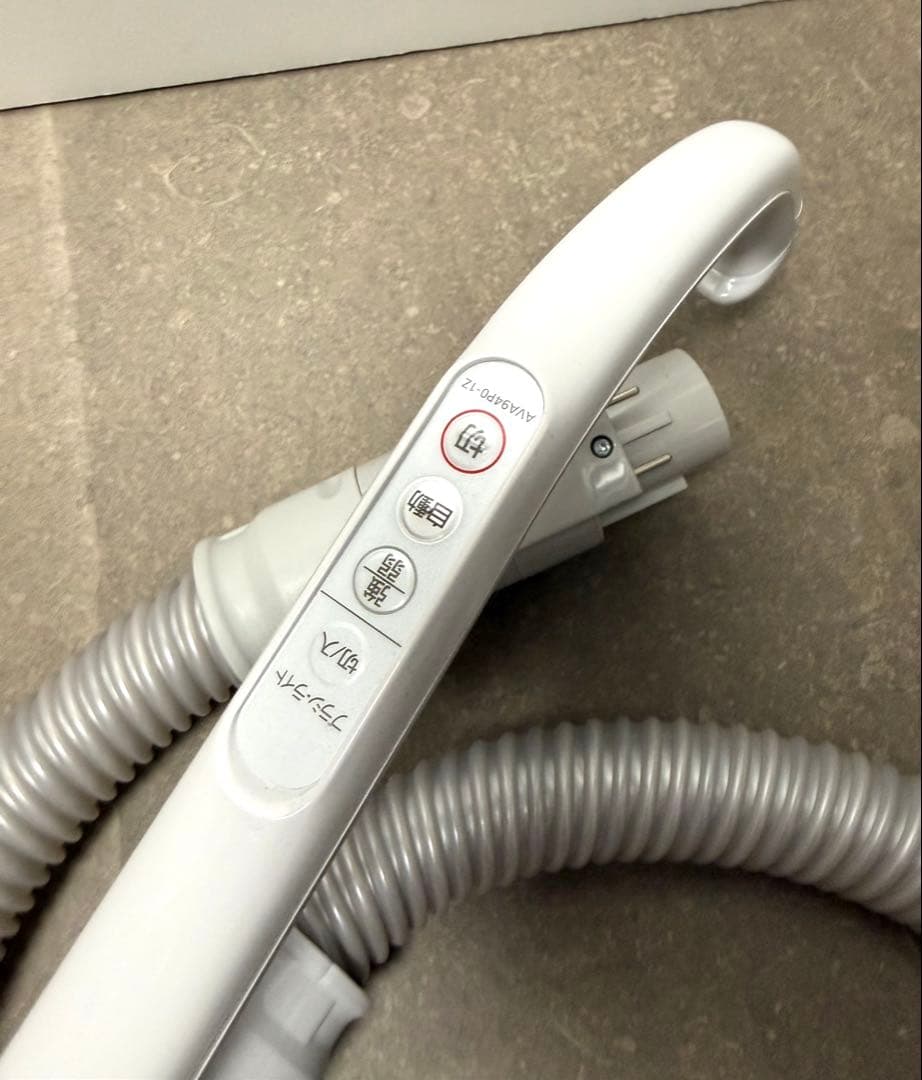 パナソニック◇キャニスター式サイクロン掃除機 MC-SR640K-W