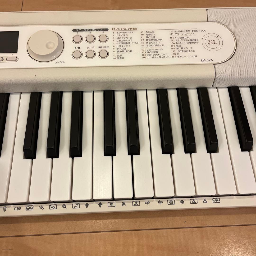 美品　CASIO Casiotone LK-526 デジタルキーボード光ナビ