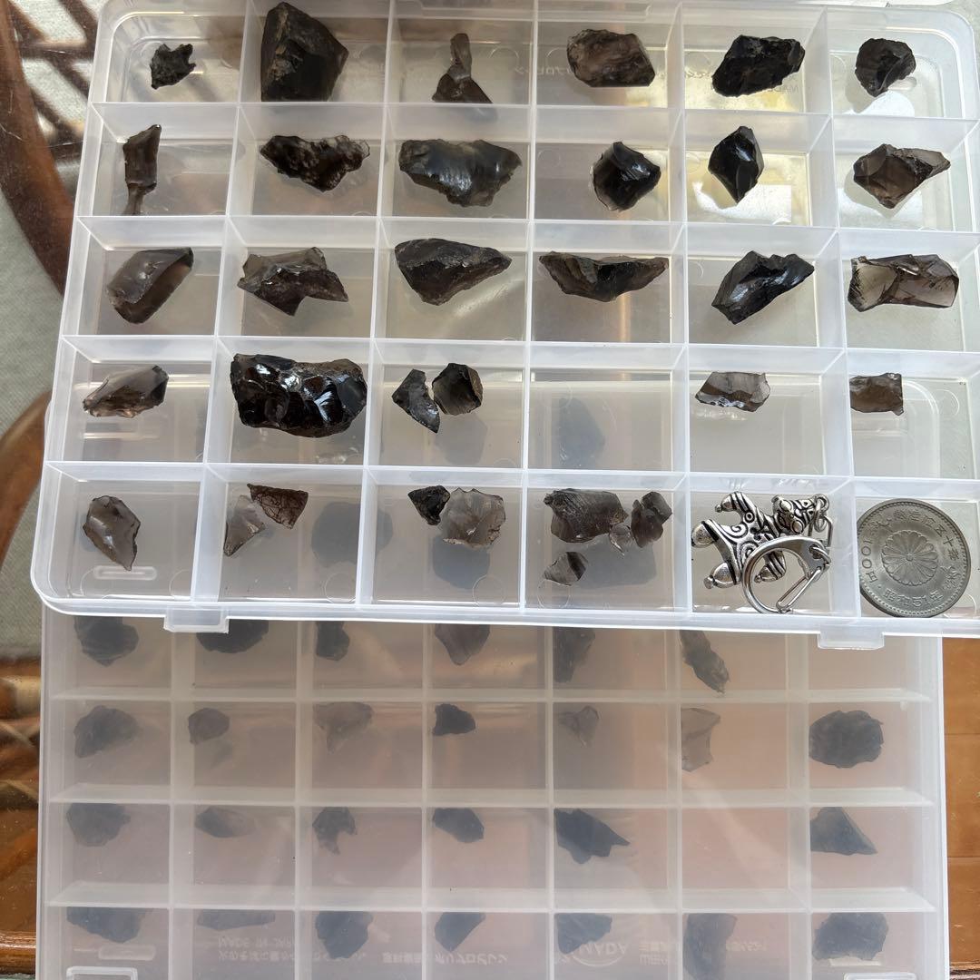 黒曜石コレクション多数の小片