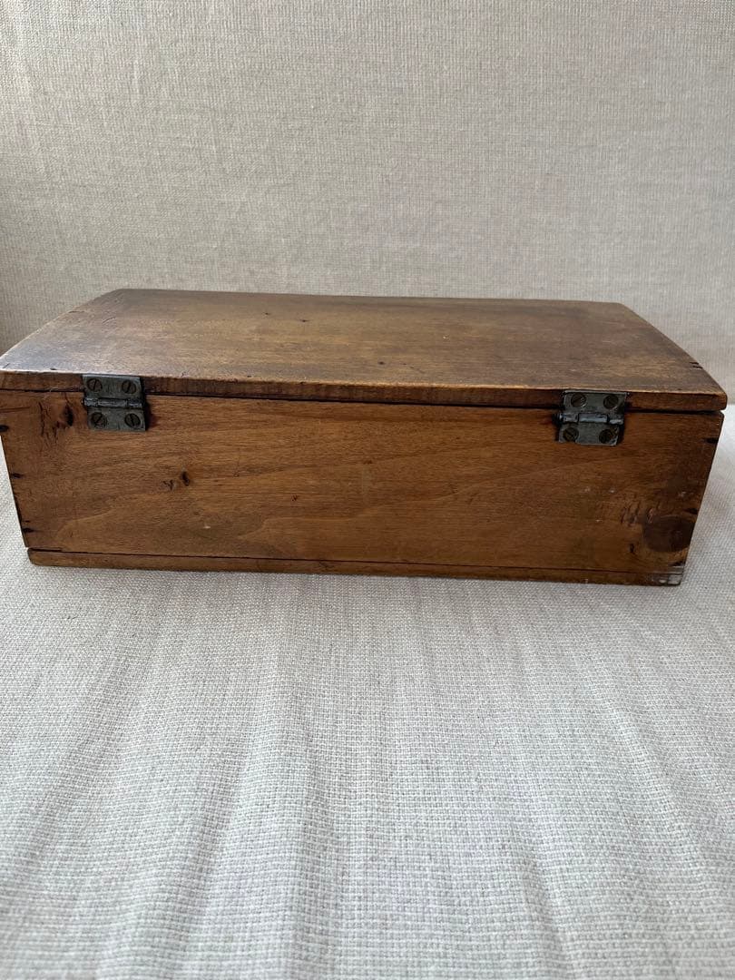 アンティーク小物入れ