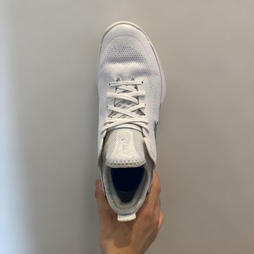 グライド ノヴァ FF 3 バスケットボールシューズ　26.5