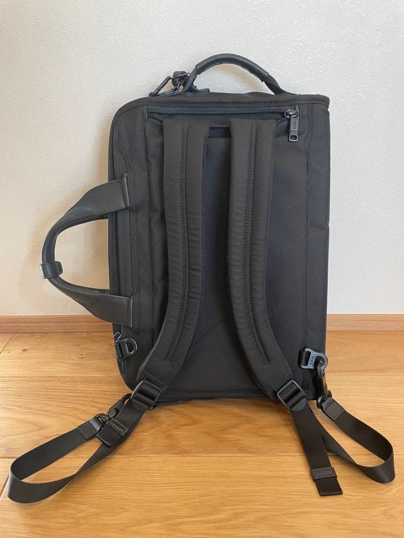 k*9様 TUMI Aplha スリム・スリーウェイ・ブリーフ(手持ち・肩掛け・