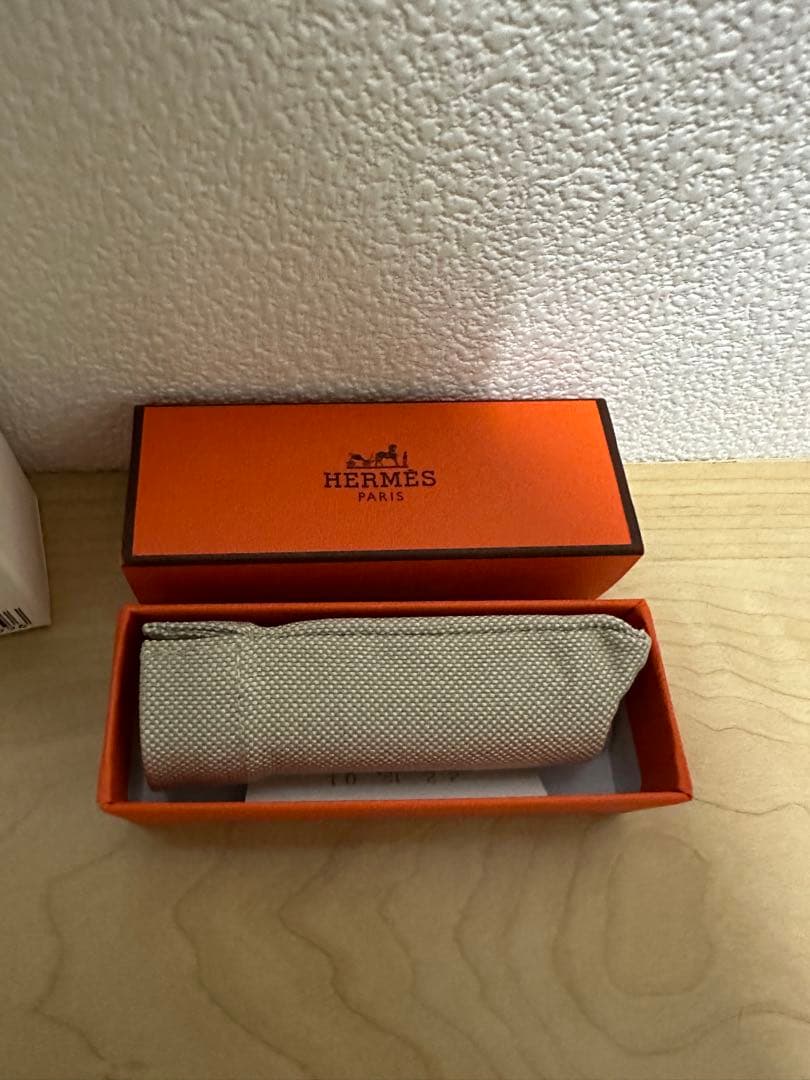 HERMES リップクリーム ホワイト 専用ポーチ付き
