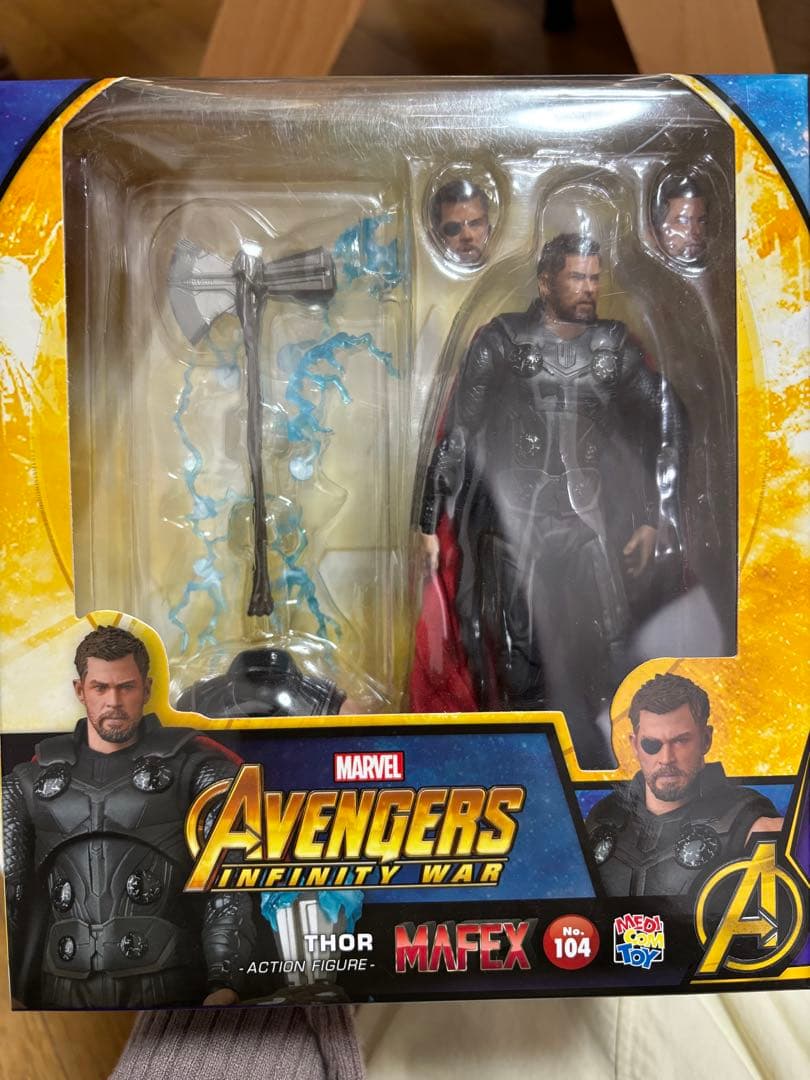MAFEX Thor アクションフィギュア