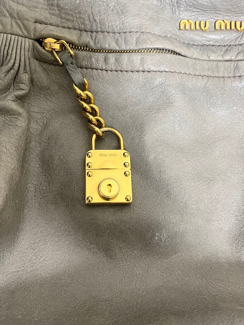 Miu Miu グレー バッグ