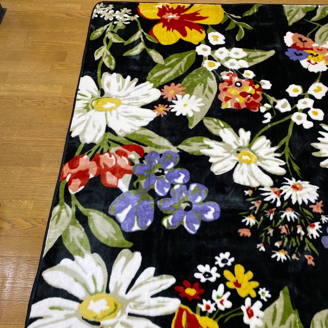 【新品】カーペット カバー185x185cm 2畳 ラグ 北欧風　花柄　洗える