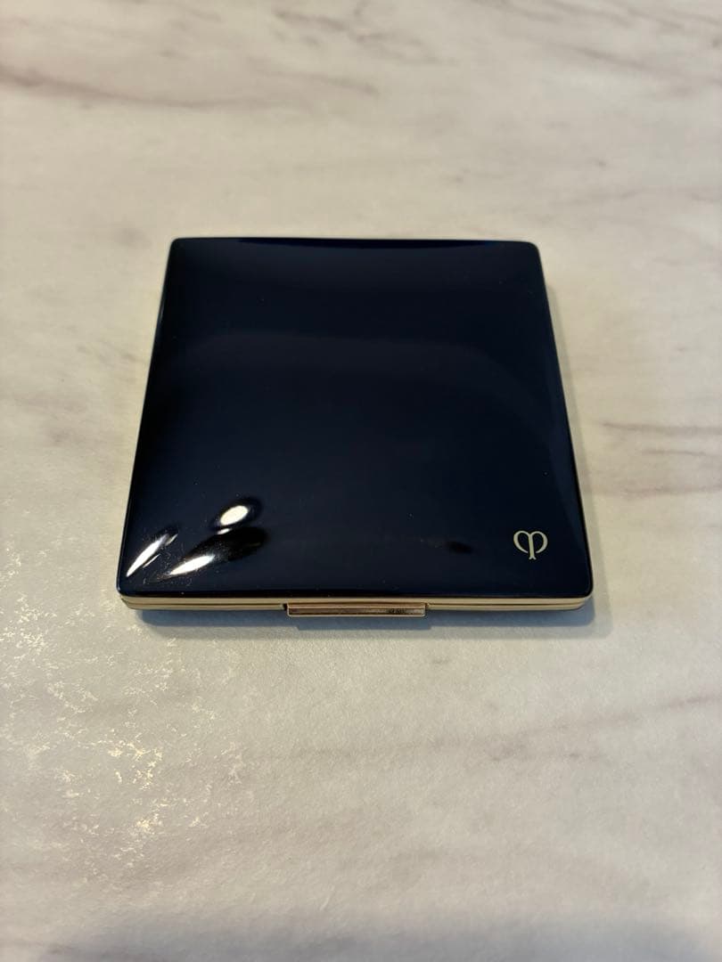 プードルコンパクトエサンシエルｎ　エレガントスリム