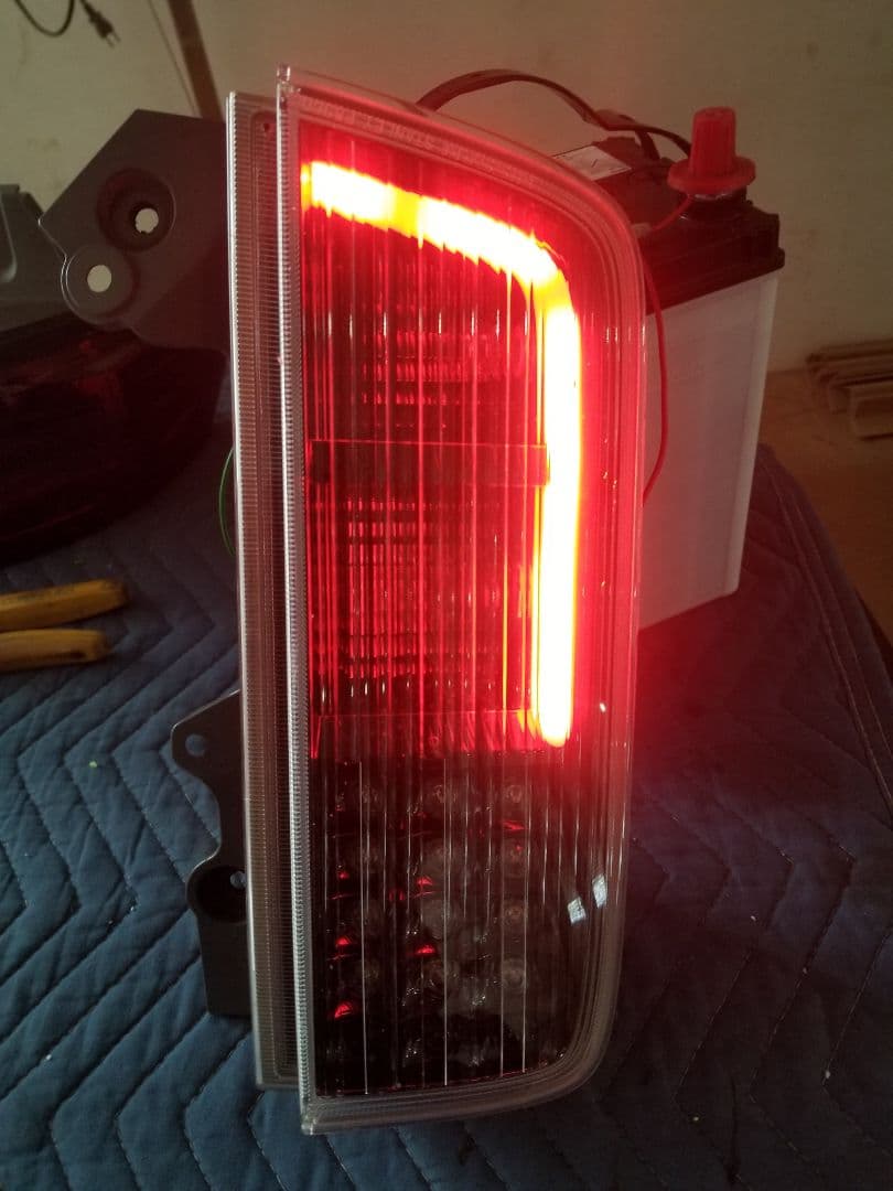 E52 エルグランド ワンオフ LEDテールセット