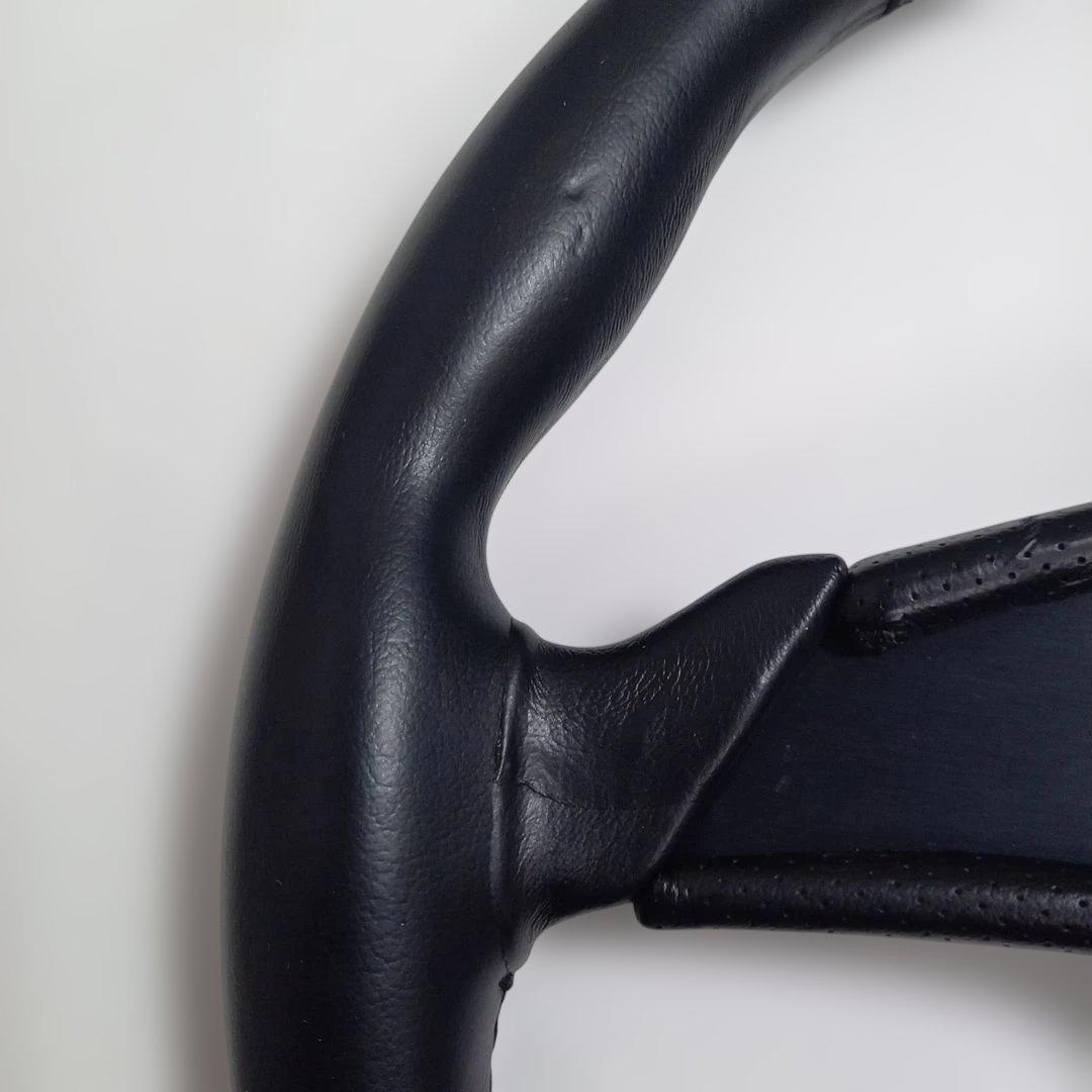 MOMO モモ ステアリング デイトナ3 Φ36.5