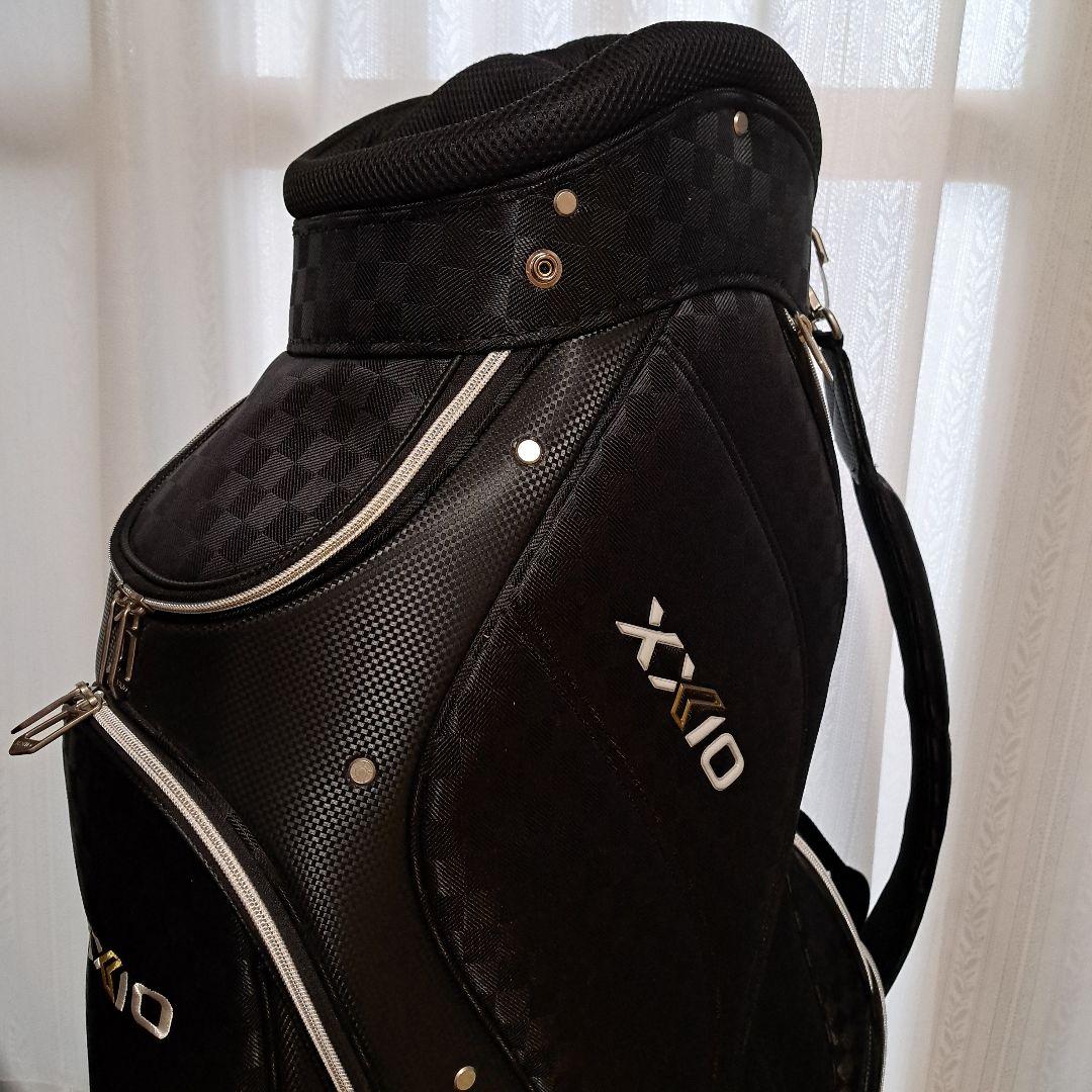 ゼクシオキャディバック、極美品！。9～9.5インチ。フード付き。