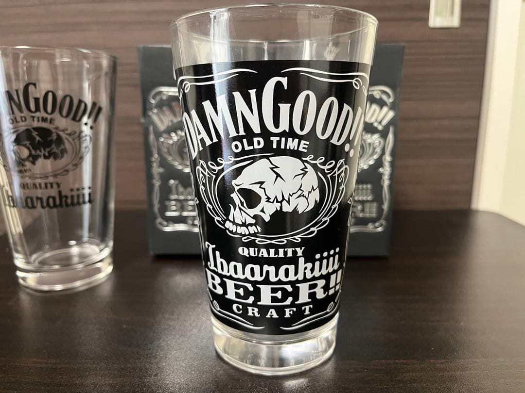 ダムグッドガレージ　パイントグラス　2個セット