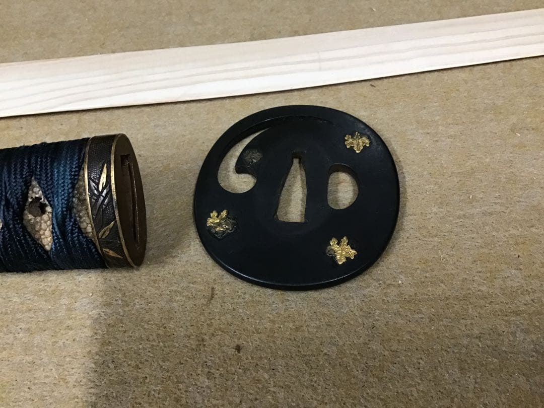 古い柄　鐔　繋ぎの竹光　三点