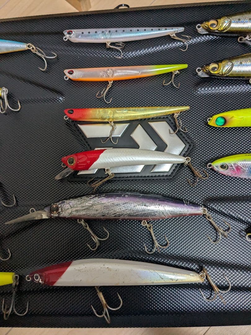シーバスルアー 17個セット クリアケース付き