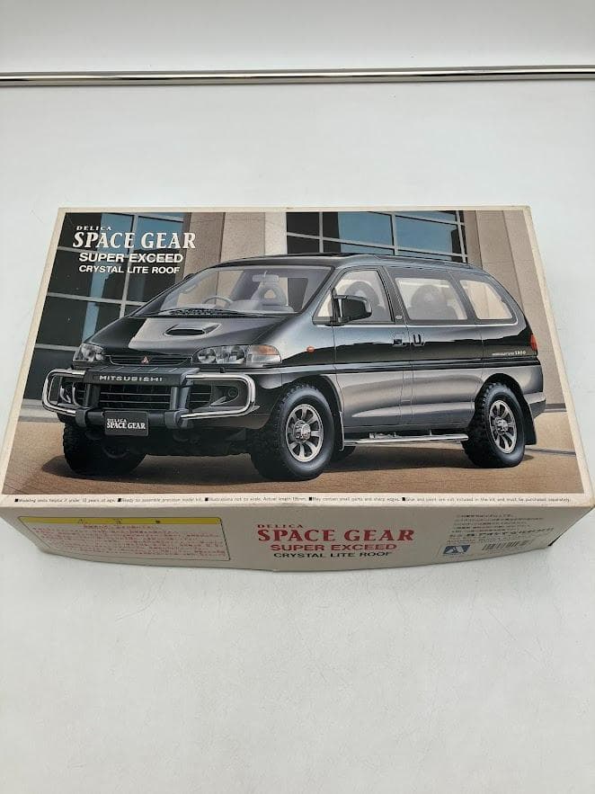 デリカ　スペースギア スーパーエクシードクリスタル ライトルーフ プラモデル