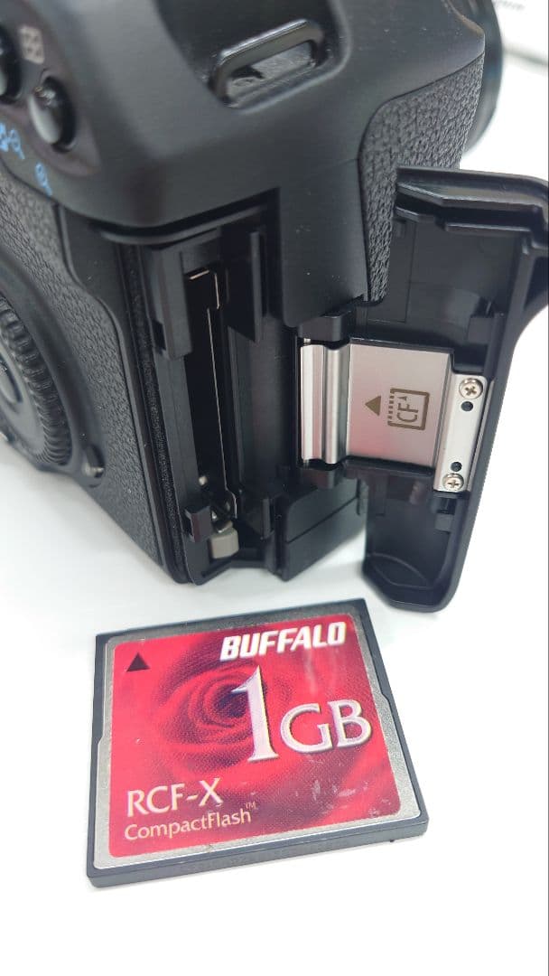 美品 キャノン　Canon EOS 50D レンズセット 箱無し 充電器無し