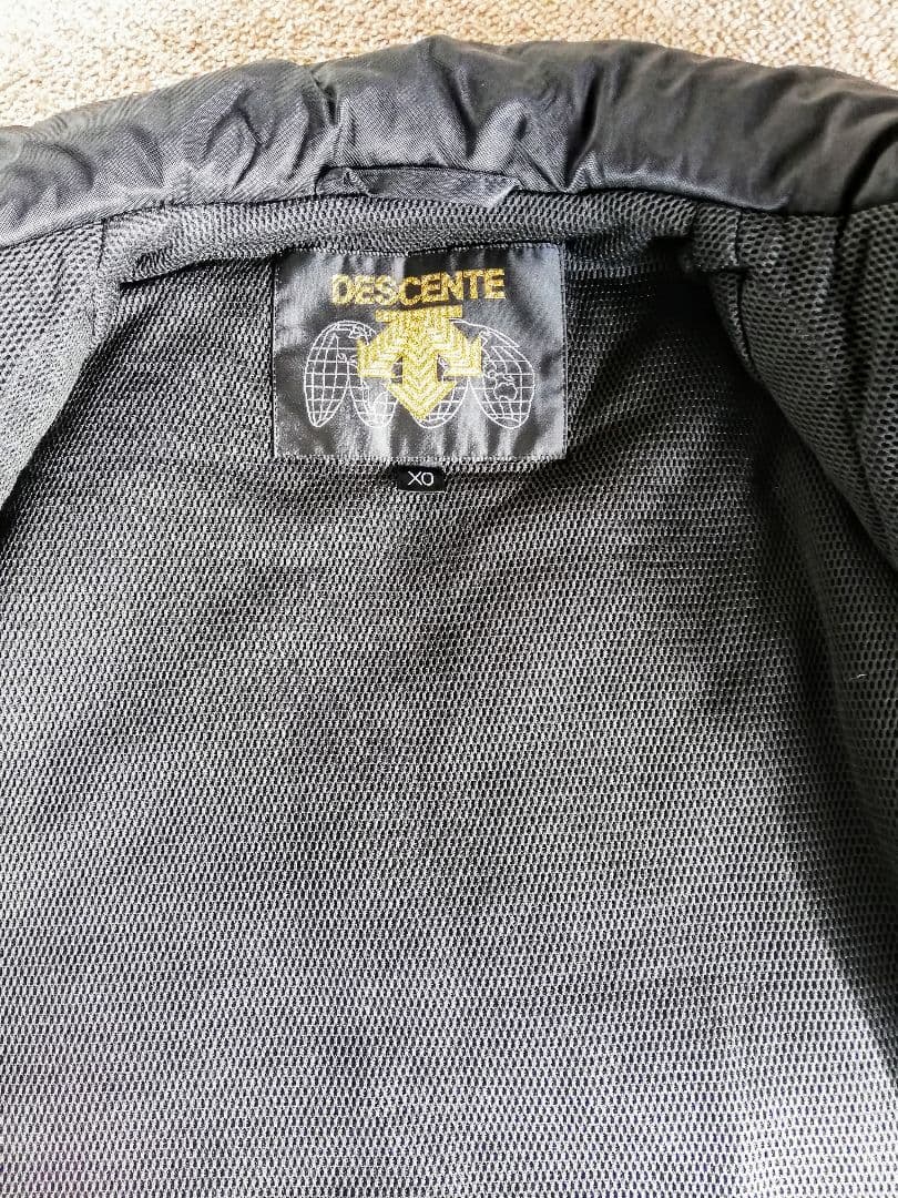 昭和のMade in Japan　DESCENTE スキーウェア 黒/白