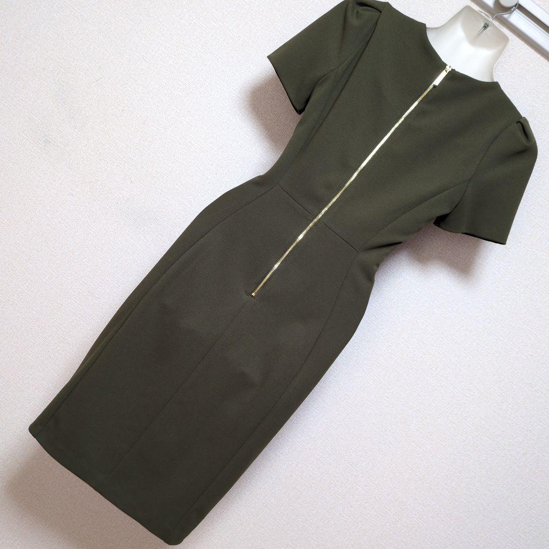 ⭐  (2) 着痩せ美シルエット　パフスリーブワンピ