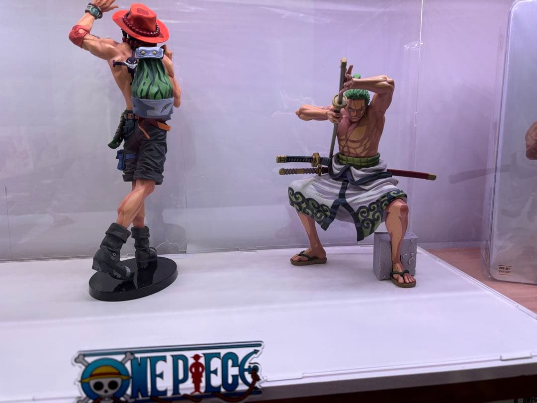 ワンピース フィギュア　SMSP d賞　04 アクリル付　4体