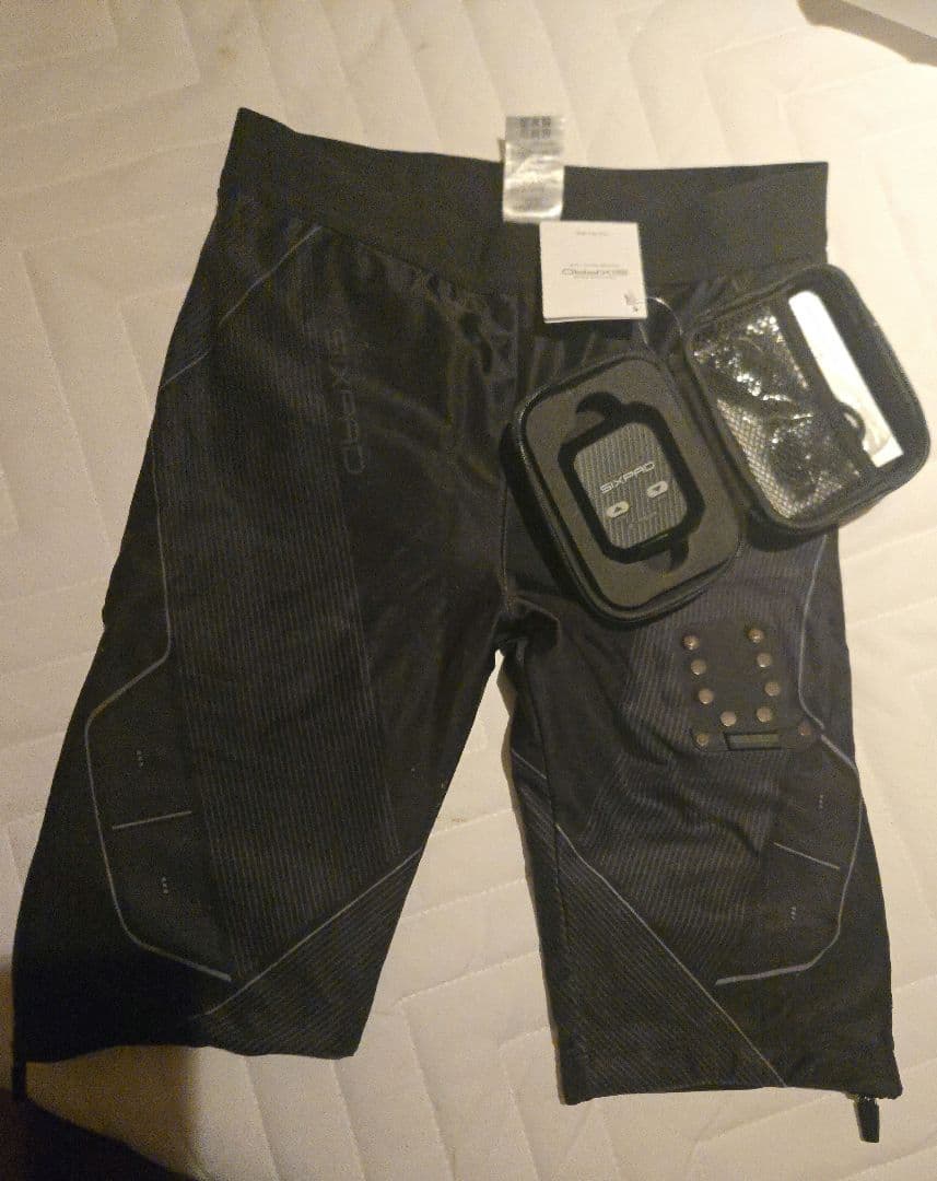 M*i様 SIXPAD EMS ホームジム パワースーツ 上下セット ウィメンズ