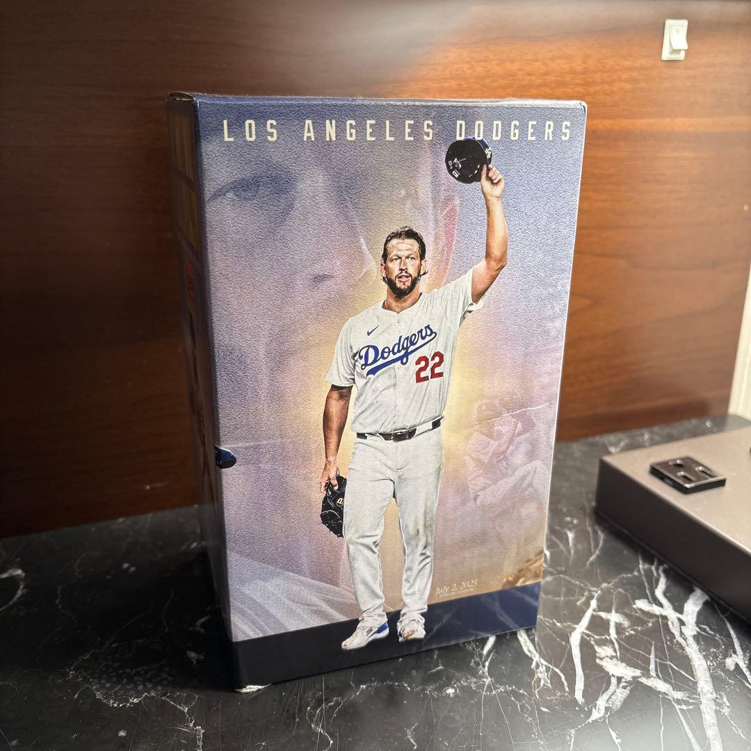 クレイトン・カーショー 3000奪三振記念フィギュア