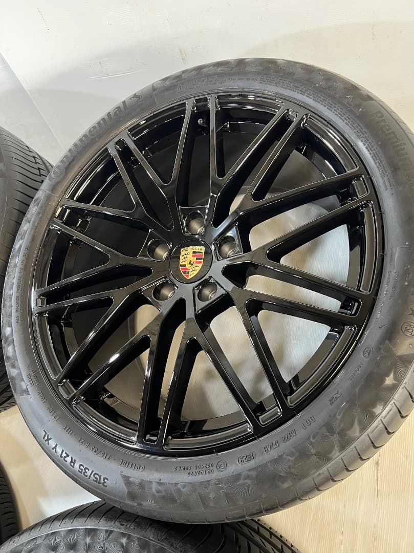 新型 ★ポルシェ カイエン E3 RSスパイダー9Y0 タルモ 純正 21インチ